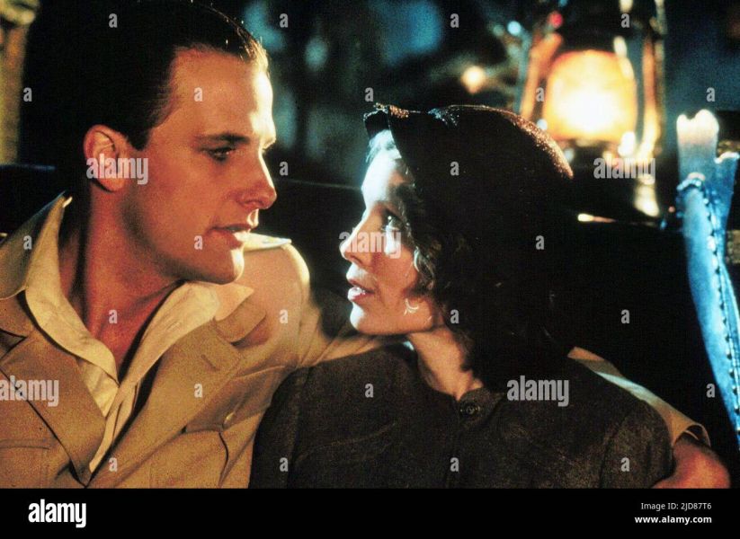 The Purple Rose of Cairo Poster